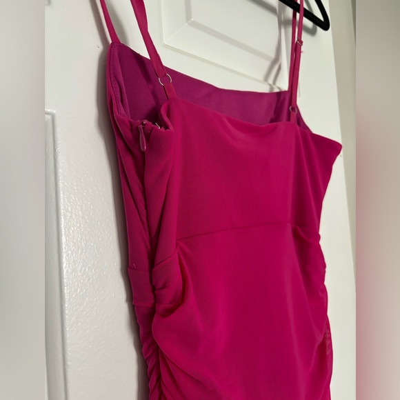 SHOWPO Coming For You Midi Dress (NWT) - Picture 5 of 5